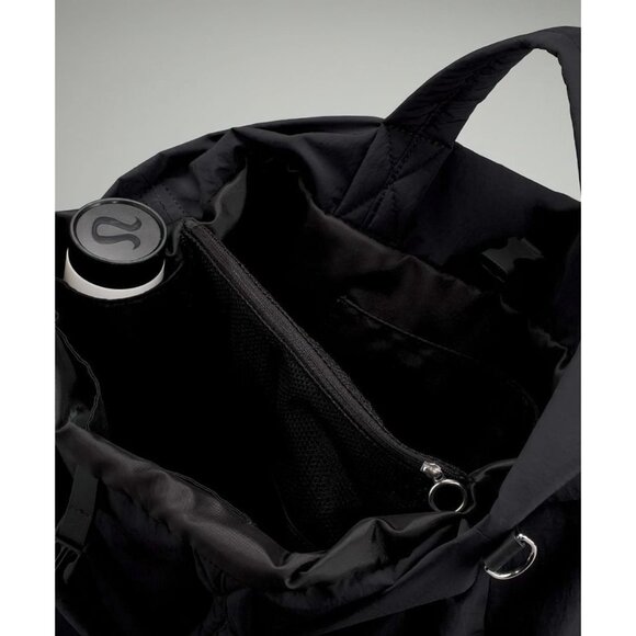 Lululemon On My Level Bag 2.0 19L Black OS - Picture 11 of 13
